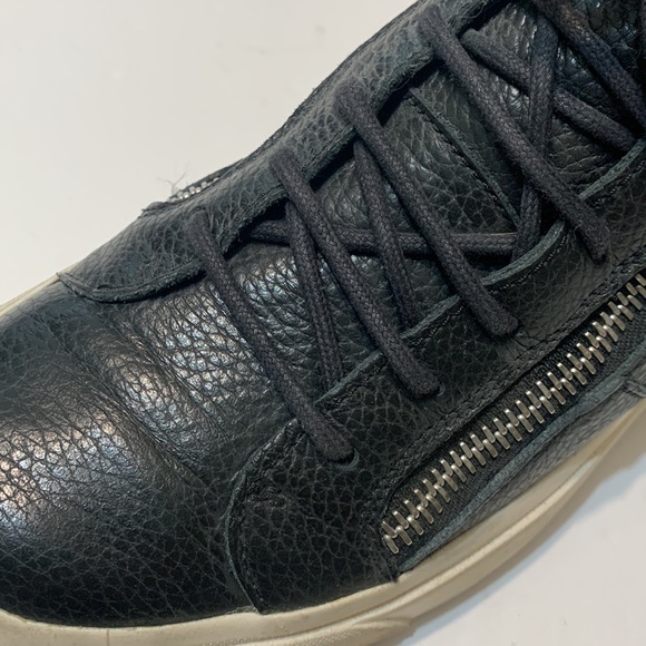 🔥Giuseppe Zanotti Embossed Leather Sneakers Black • Size 41 - Picture 8 of 13